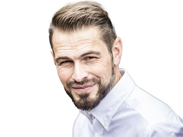 Adam Scott nobackground640x480